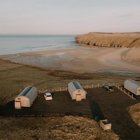 Отель Strathy Bay Pods Экстерьер фото