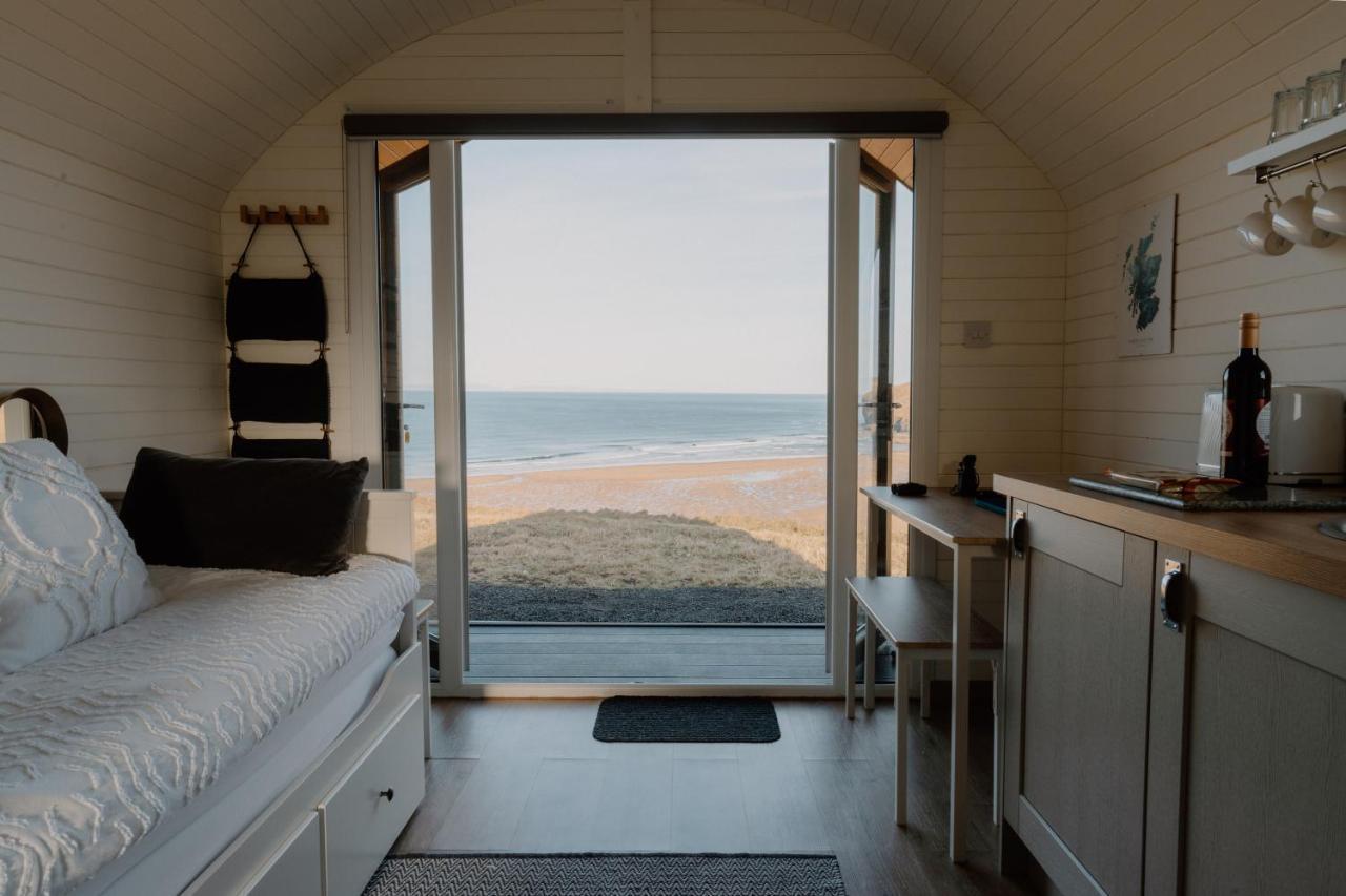 Отель Strathy Bay Pods Экстерьер фото