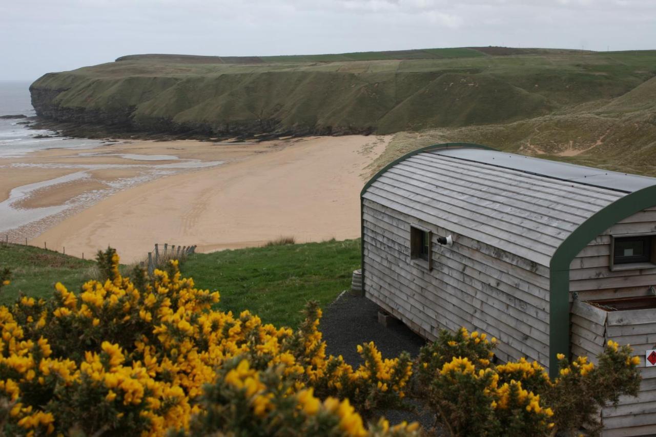 Отель Strathy Bay Pods Экстерьер фото